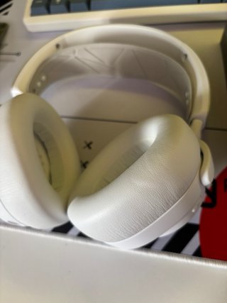 Steelseries Arctis Nova Pro Wireless Bianco