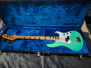 Bajo Eléctrico Yamaha Attitude LTD II signature
