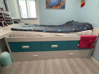 Cama con cajones y cama supletoria.