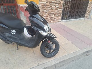 Yamaha Neo's Scooter Negra