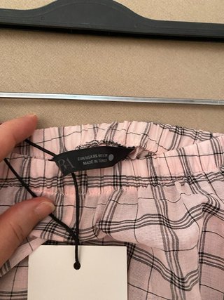 Pantalones de cuadros Zara rosas
