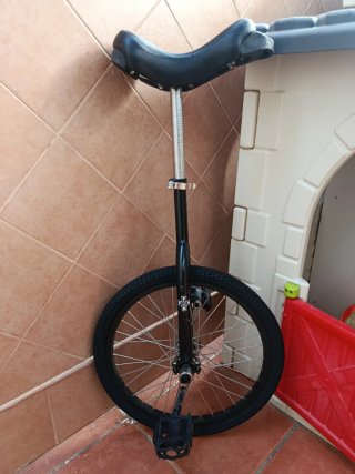 Monociclo Negro