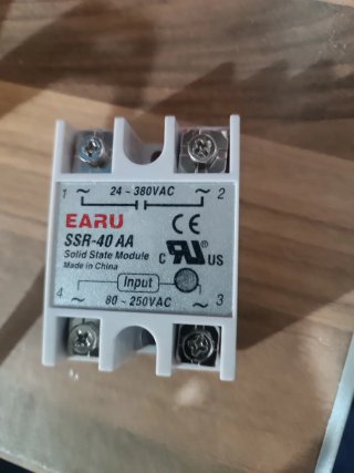 Relé SSR-40 AA EARU