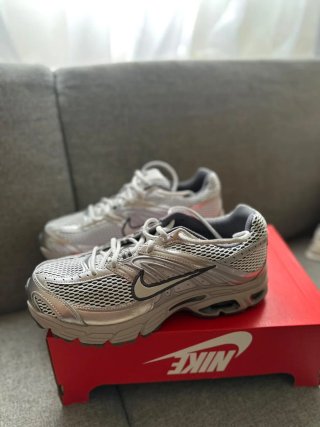 Zapatillas Nike Air Max Moto 2K Talla 43