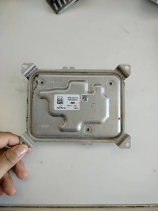 Centralita Xenon Valeo L670170