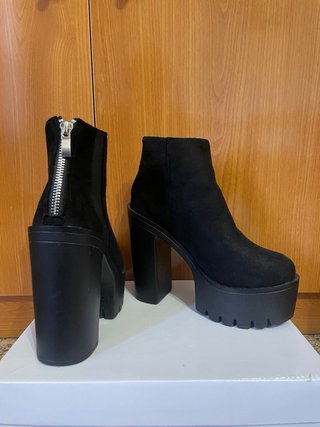 Botines tacón plataforma negros