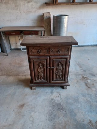 Armario recibidor de madera tallada