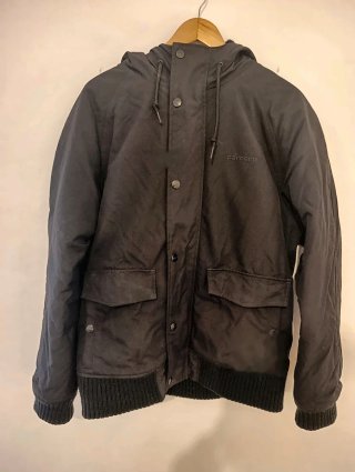 Abrigo Carhartt Negro con interior de piel