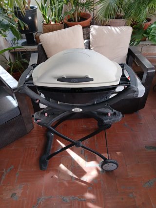 Barbacoa a gas Weber Beige/Negra