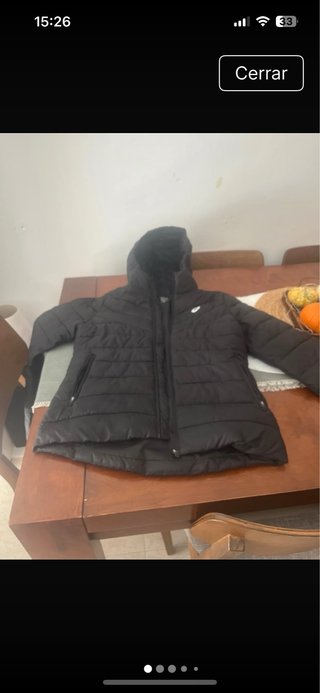 Anorak Asics Negro