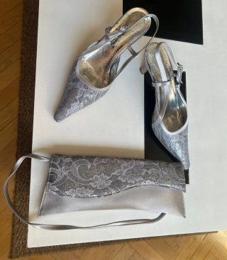 Zapatos de fiesta y bolso a juego