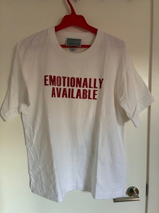 Camiseta Blanca Emotionally Available Talla XL