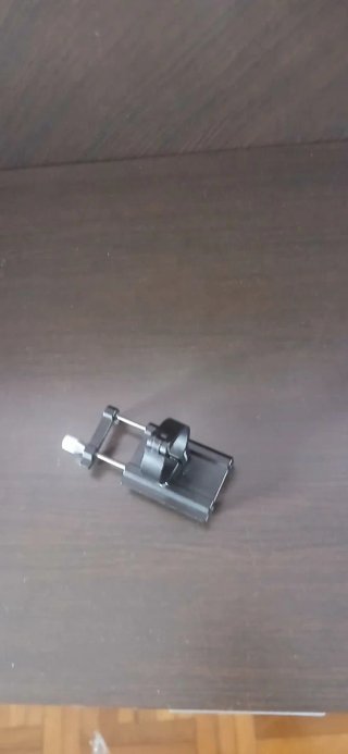 Abrazadera de montaje para bicicleta