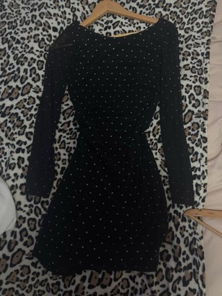Vestido corto negro de fiesta