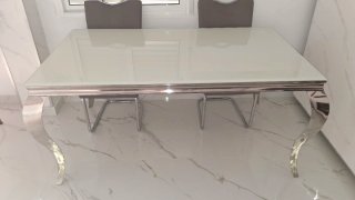 Mesa de Cristal Blanco y Patas Cromadas