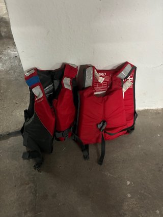 3 Chalecos Salvavidas Tribord y remos para Kayak