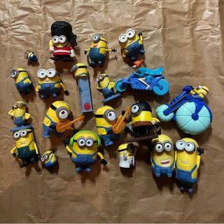 Lote de 19 figuras de los Minions