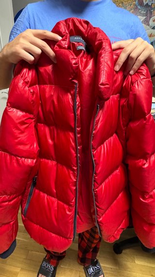 Parka roja de hombre