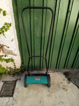 Cortacésped manual Bosch AHM 30