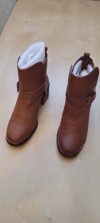 Botines de piel marrones