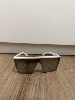 Gafas de Sol con Montura Blanca