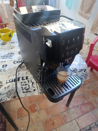 Cafetera DeLonghi Magnifica Start