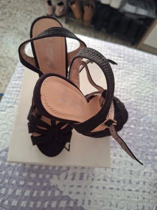 Sandalias de tacón DONNA MODA negras