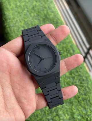 Reloj de cuarzo estilo de lujo. Nuevo a estrenar