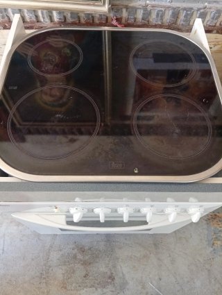 Vitrocerámica y Horno Teka