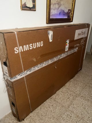 Samsung Neo QLED 85 TV - A estrenar