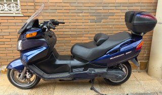 Suzuki Burgman 650