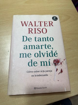 VENDO LIBRO «DE TANTO AMARTE, ME OLVIDÉ DE MÍ»