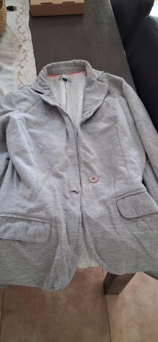 Blazer gris entretiempo