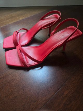 Sandalias de tacón rojas Mango