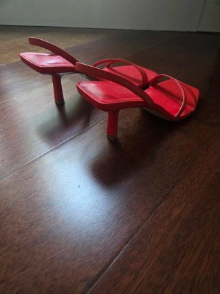 Sandalias de tacón rojas Mango