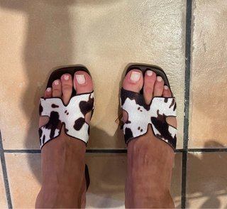 Sandalias Destalonadas Estampado Vaca