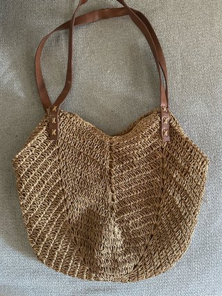 Bolso de yute tejido marrón asas de polipiel