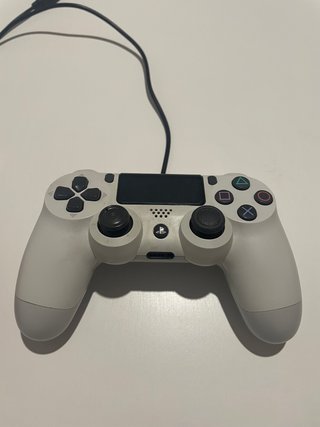 PS4 Slim Bianca 1TB + 2 Controller + 5 Giochi