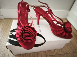 Zapatos de fiesta rojos Nine West Talla 5 1/2