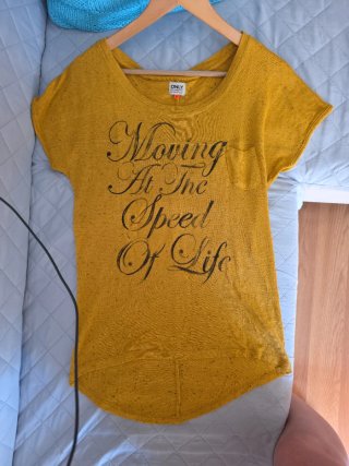 Camiseta Amarilla ONLY Talla M