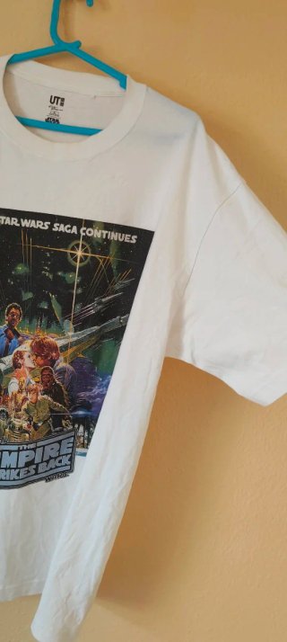 Camiseta Uniqlo UT Star Wars El Imperio Contraatac