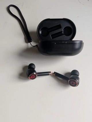 Auriculares inalámbricos Bluetooth negros