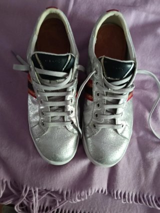 Zapatillas Geox Plata y Rojo