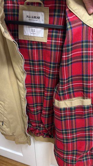 Chaqueta bomber beige hombre