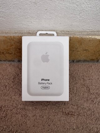 Apple MagSafe Battery Pack