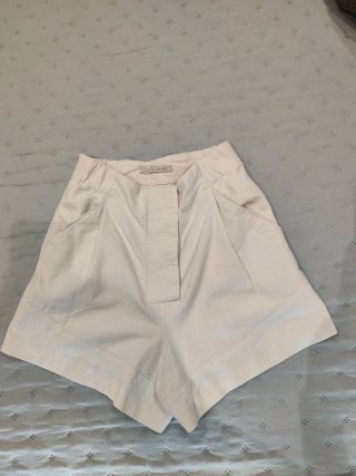 Pantalón corto beige El Corte Inglés