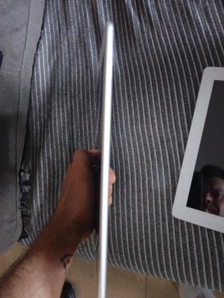 Tablet Apple iPad bianche e nere per pezzi