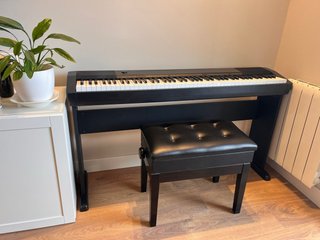 Piano Casio CDP-130 con Soporte y Banqueta