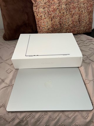 MacBook Air M2 (2022) 13.6"Impoluto.