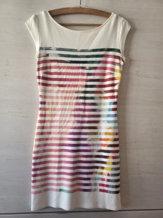 Vestido corto multicolor rayas